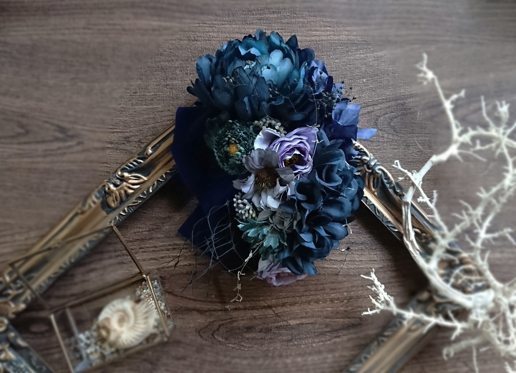 リアルサイズ 濃紺の花髪飾り Dropparts Booth