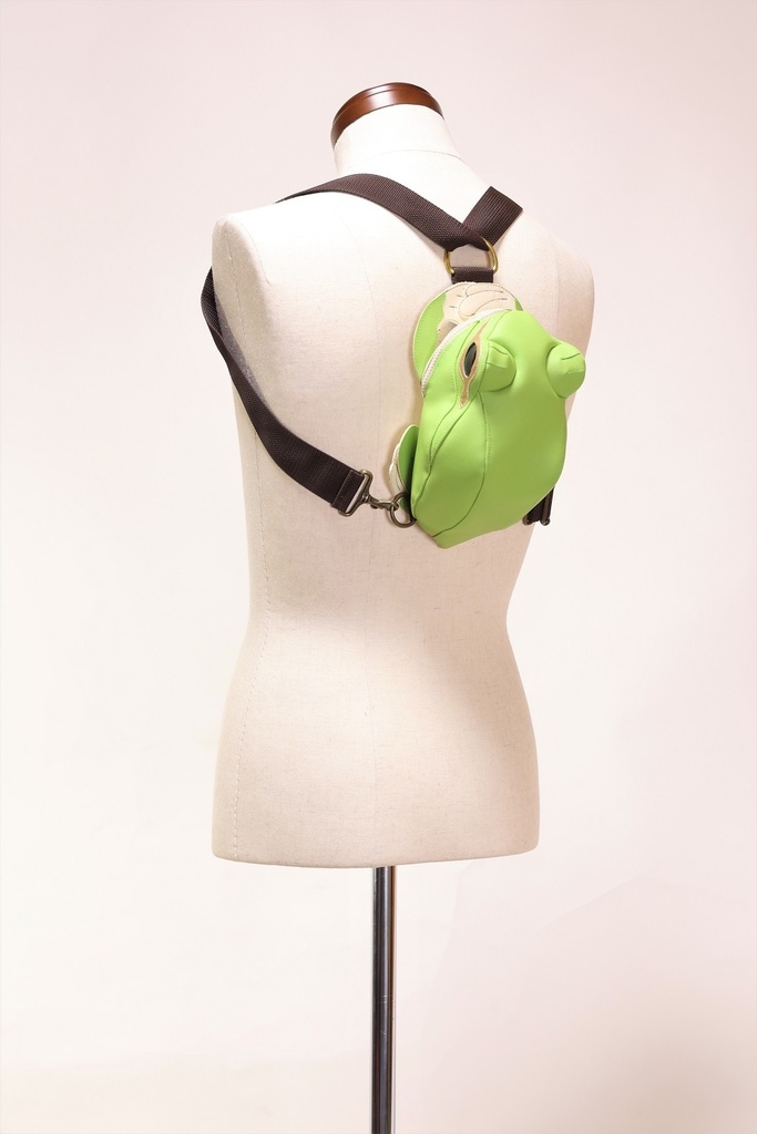 カエルボディバッグ