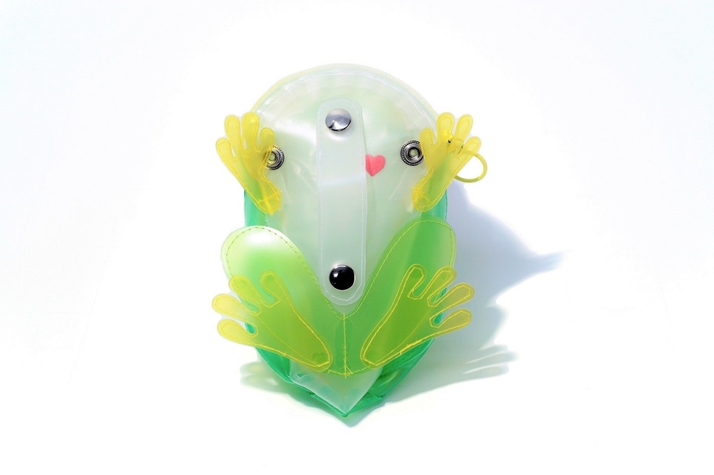 グミガエルポーチ