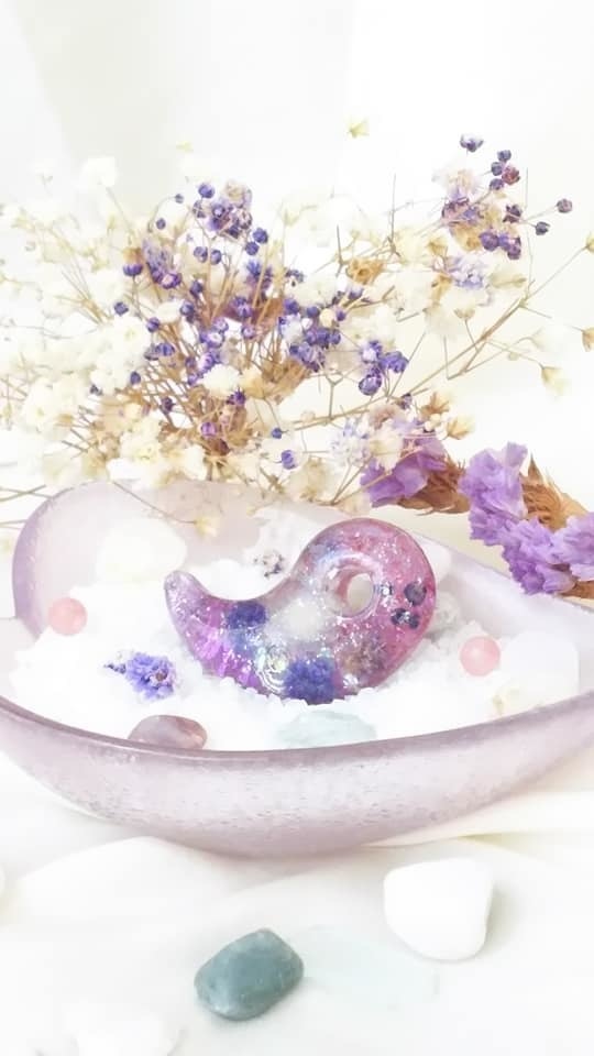 花の魔法勾玉オルゴナイト