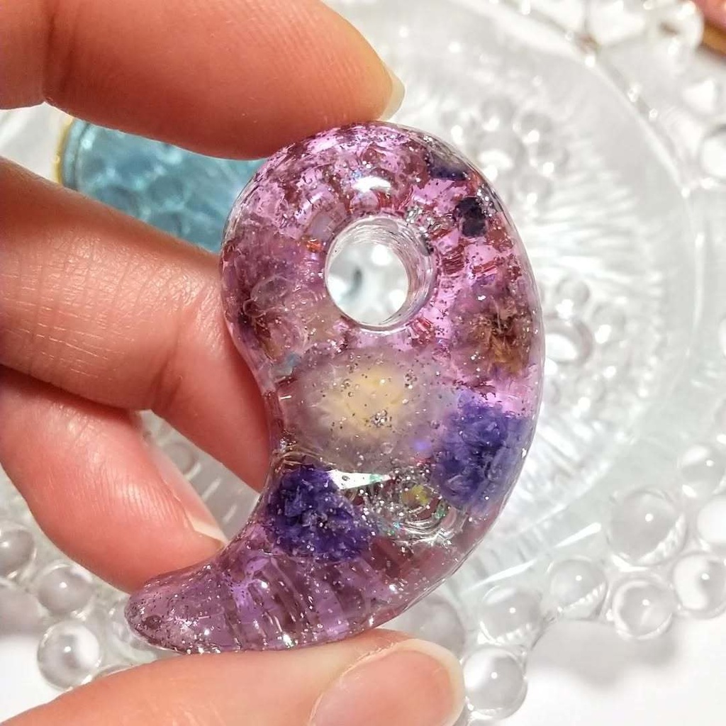 花の魔法勾玉オルゴナイト