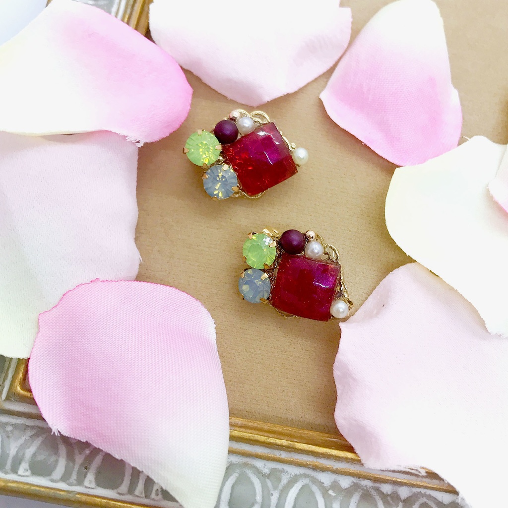 【準新作】レッドストーン ビジュー ミニブローチ