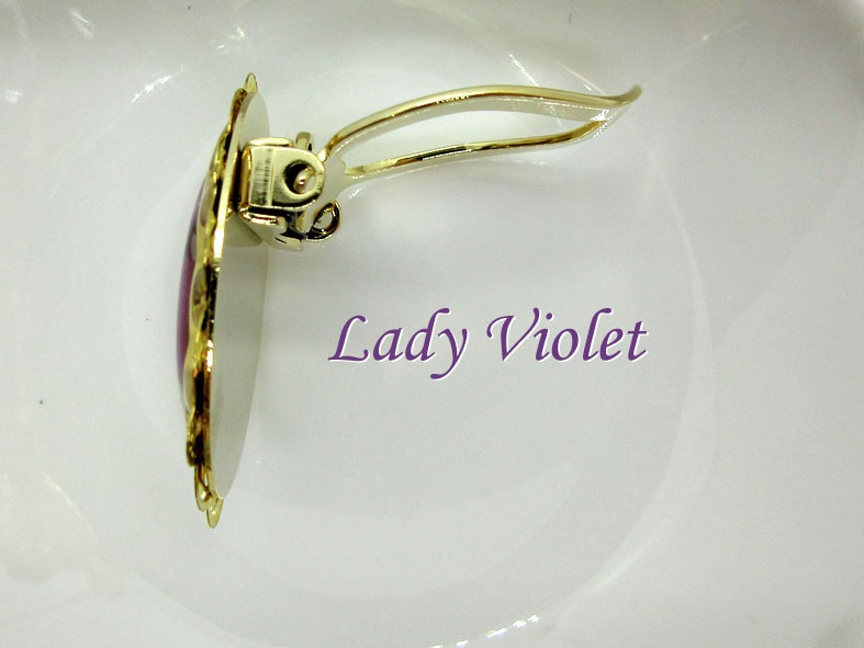 ミス・クリーパーのスカーフ留め