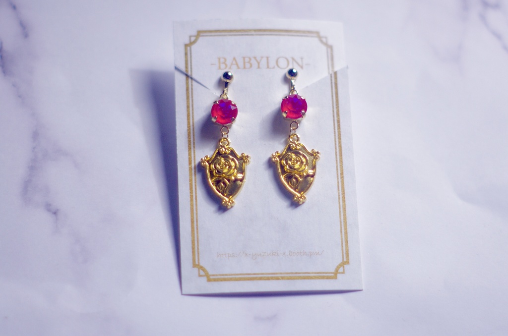 ハーツラビュル寮モチーフアクセサリー