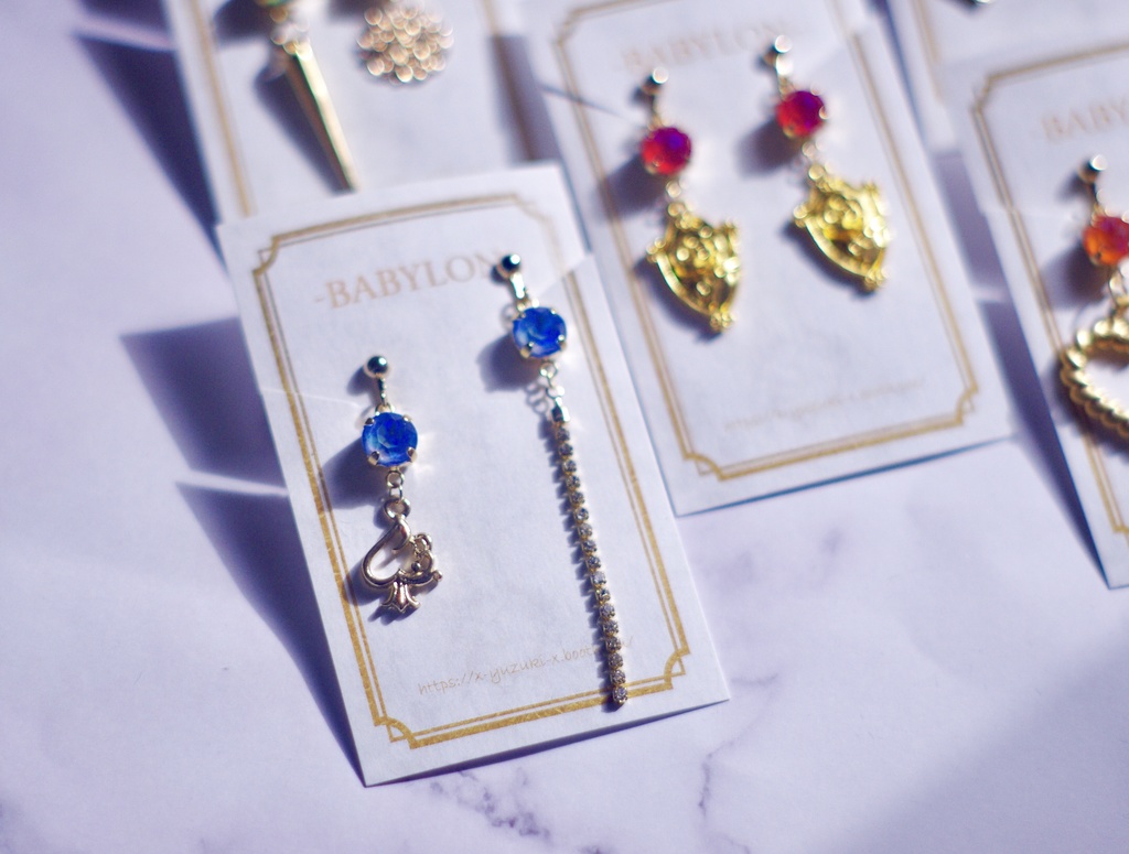 ハーツラビュル寮モチーフアクセサリー