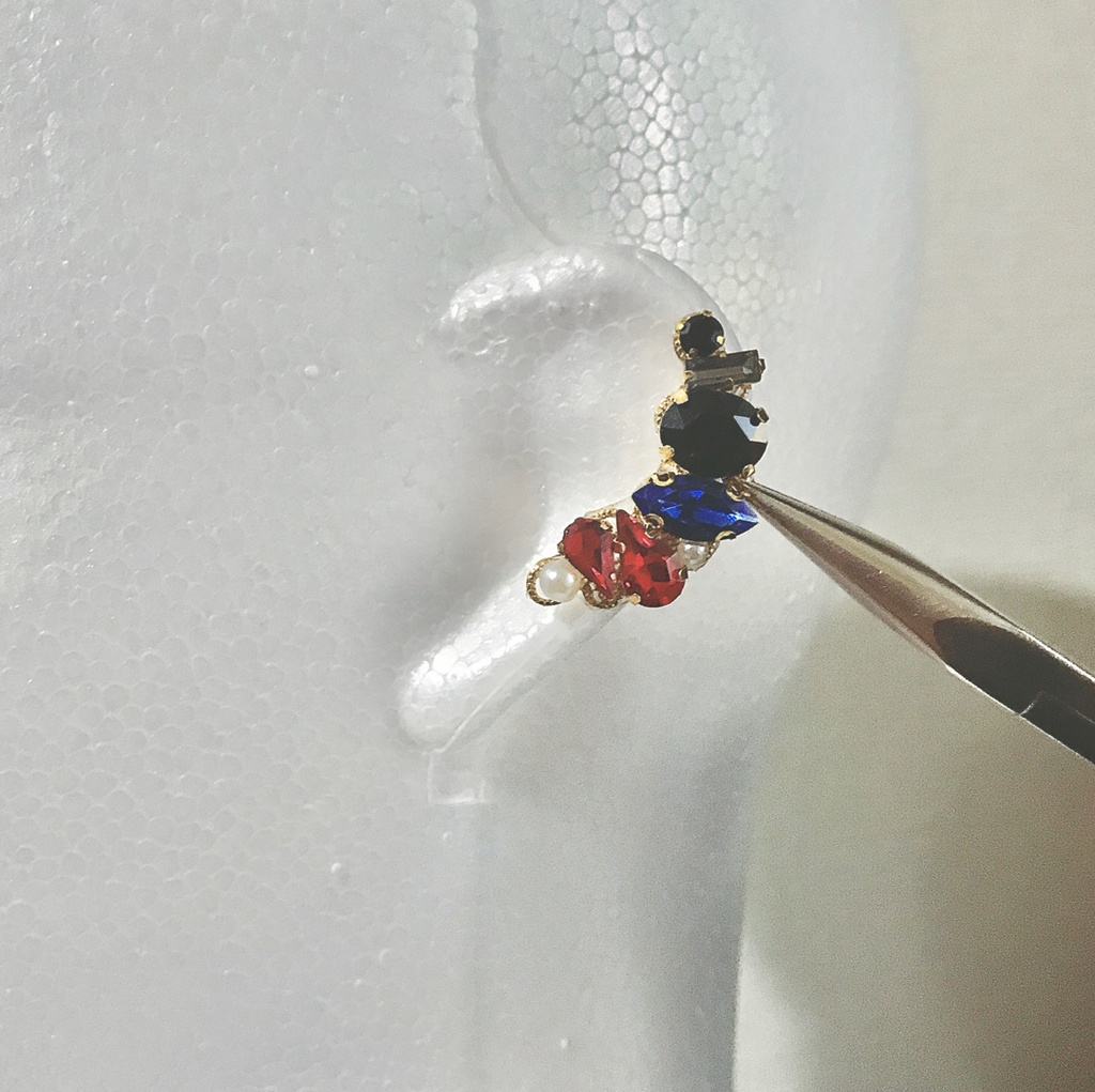 【再販無し】氷元素キャラモチーフイヤーカフ