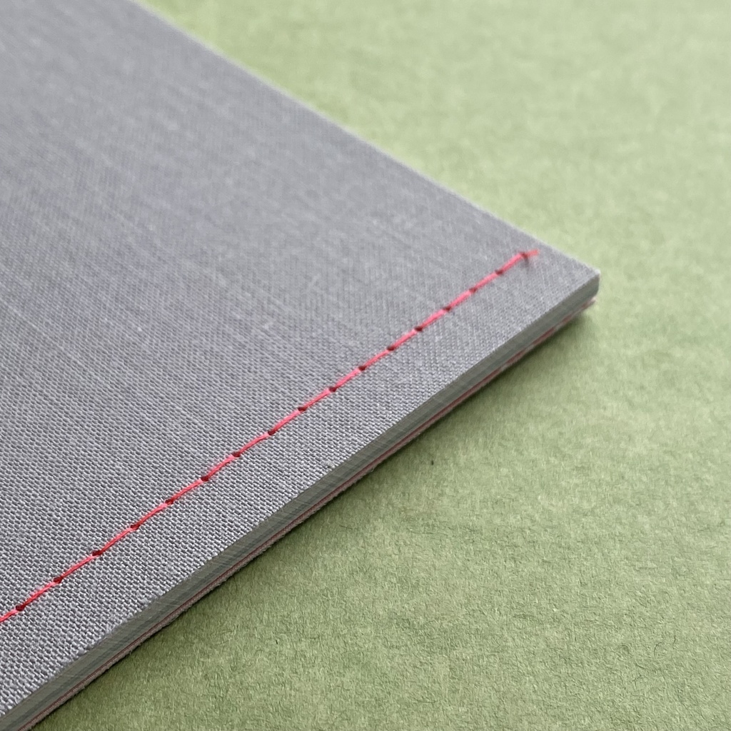 文字を編む、言葉をほどく haiku calligraphy exhibition zine