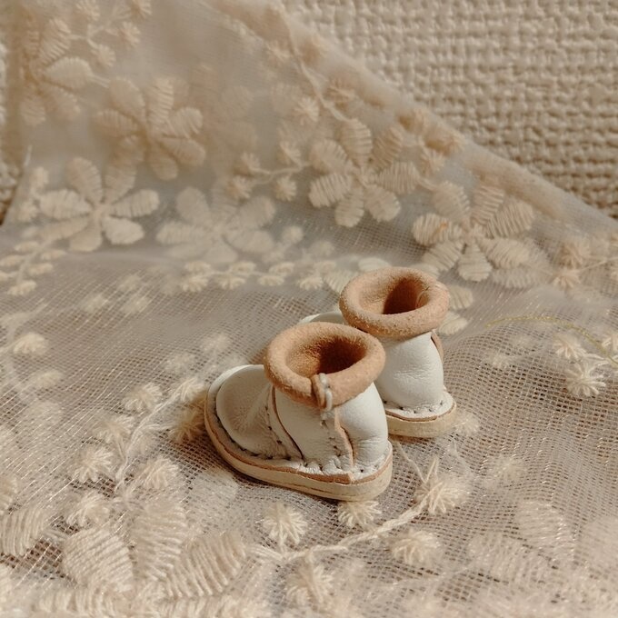 ミディブライス/オビツ11サイズ クシュっとカールブーツ 白