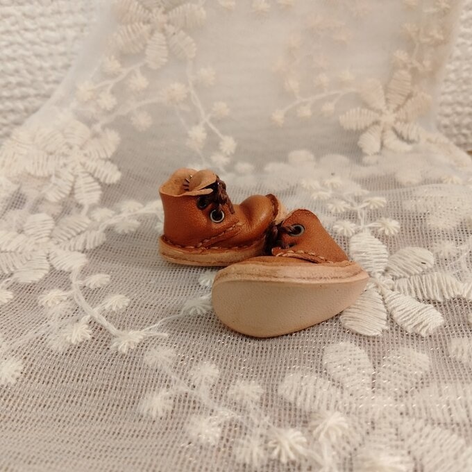 ミディブライス/オビツ11サイズ 本革編み上げショートブーツ/キャメル&白ベージュ