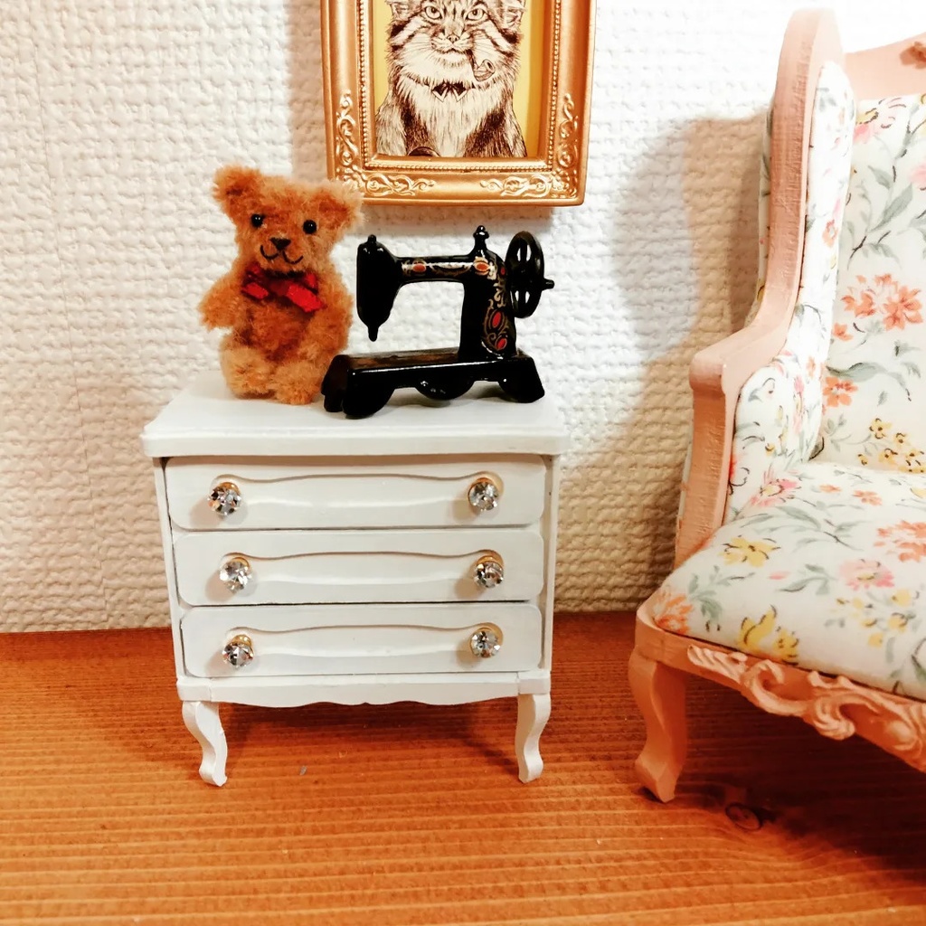 1/12ドールサイズ:猫足&3段チェスト:スノーホワイト