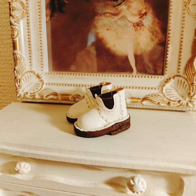 ミディブライス/オビツ11サイズ サイドゴアブーツ 白