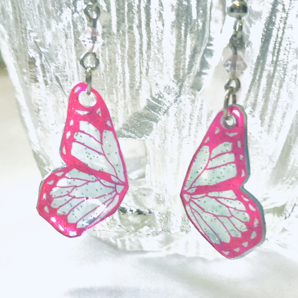 栗花落カナヲ イメージピアス 鬼滅の刃