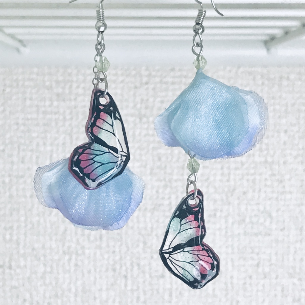 イメージピアス 胡蝶しのぶ 花