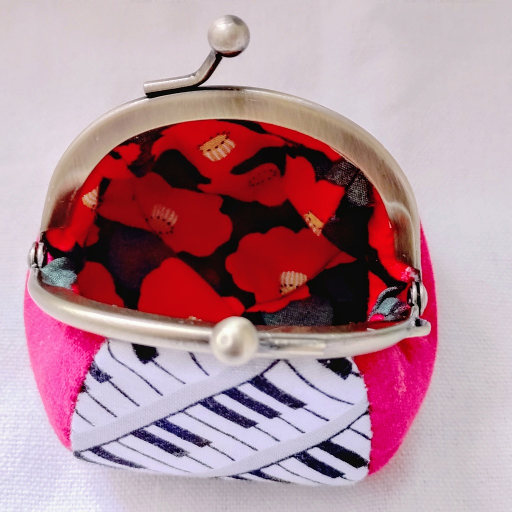 キャラクターイメージ・ちびがま口