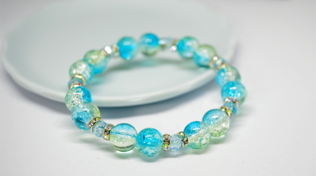 緑と青のブレスレット