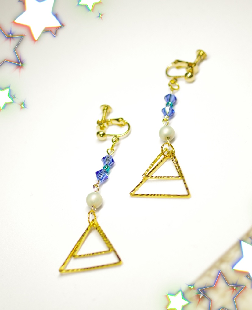 ゆらり三角 イヤリング・ピアス