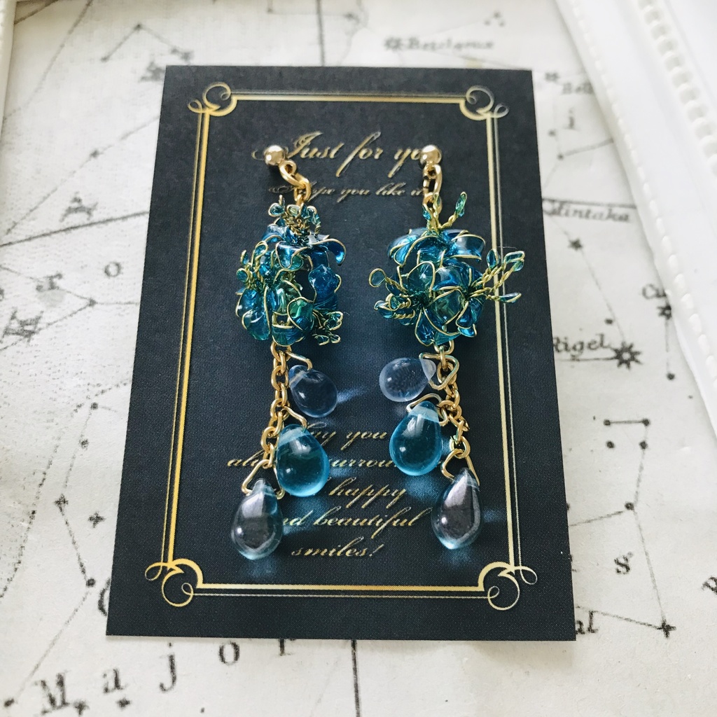 【仙コミ】　鬼舞辻無惨　モチーフ　青の彼岸花　ピアス　イヤリング