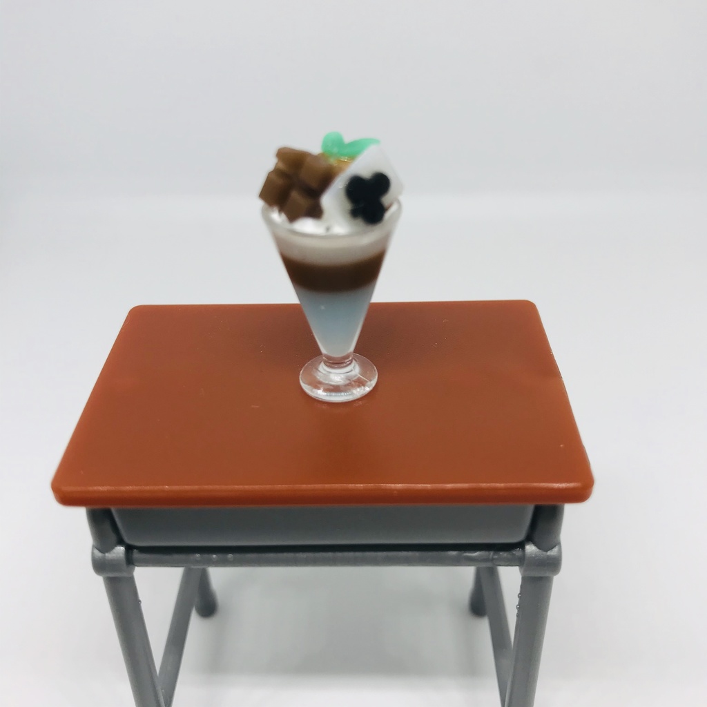 ミニチュア クローバーパフェ