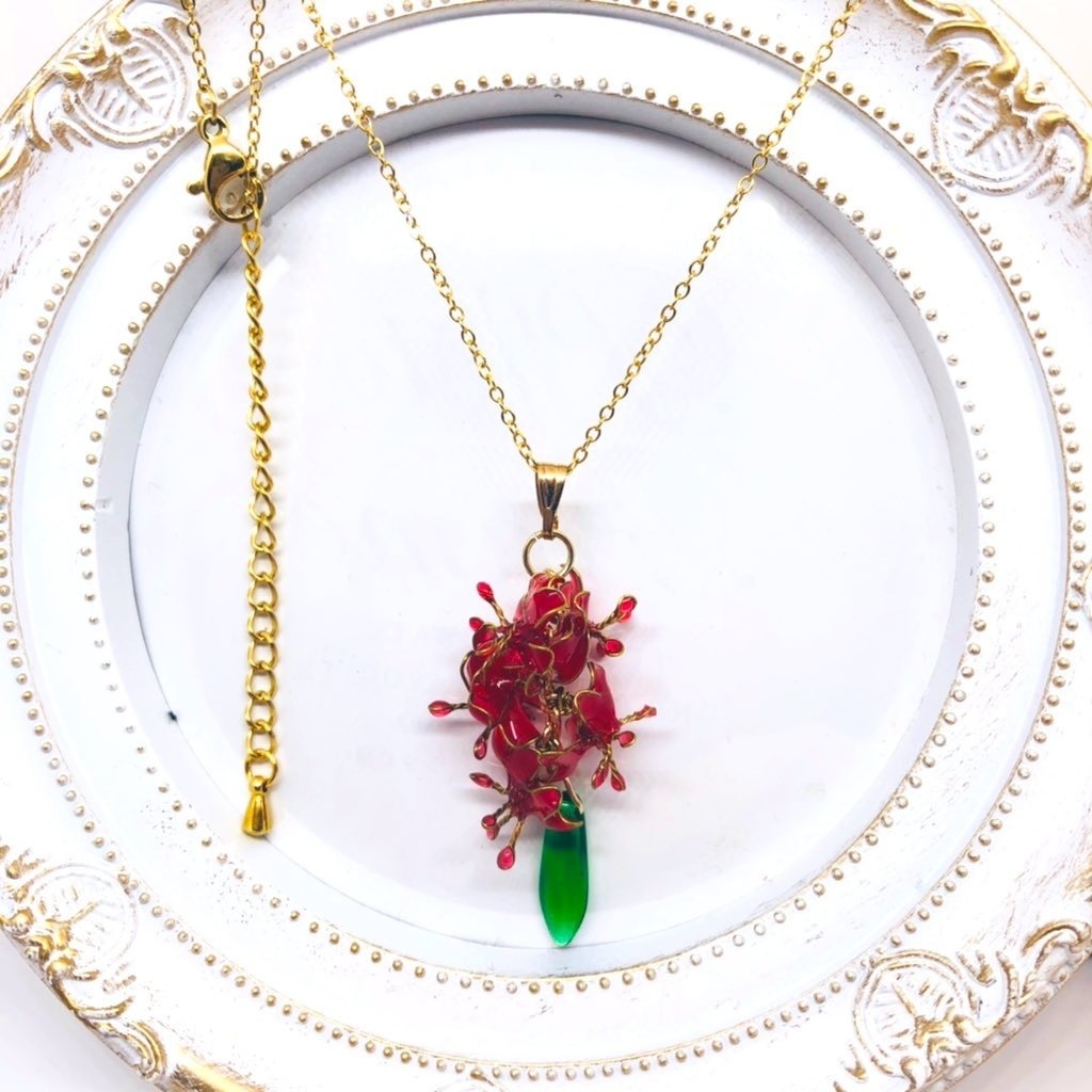 人気商品 彼岸花 曼珠沙華 赤 ネックレス 40+5cm レジン ワイヤーフラワー