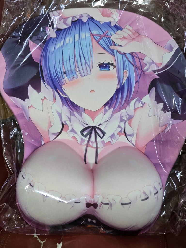 【先行頒布】リゼロレム等身大おっぱいマウスパッド！【でっかい】