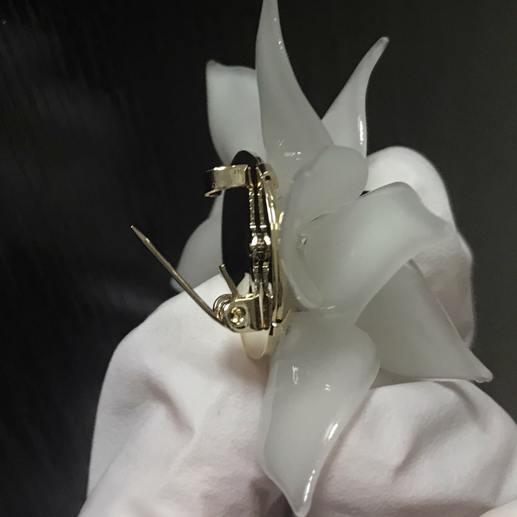 【受注製作】《リュミエの花》ループタイ&ブローチ