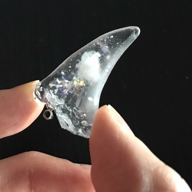 《氷竜の凍爪》ペンダント