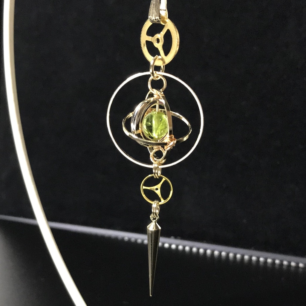 《クロノスの環》ペリドット・ゴールド