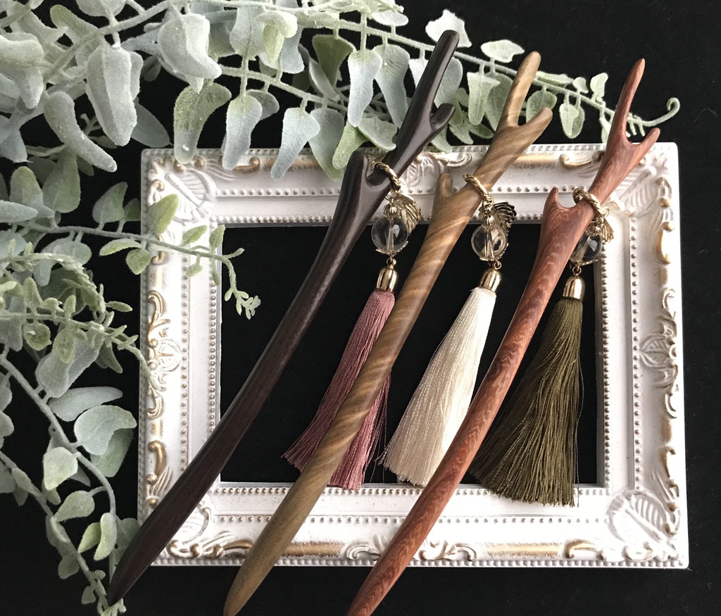 《世界樹の小枝》赤茶