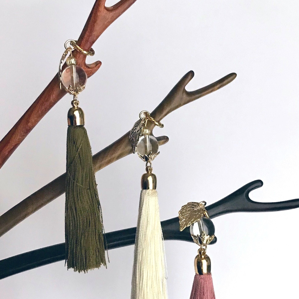 《世界樹の小枝》赤茶