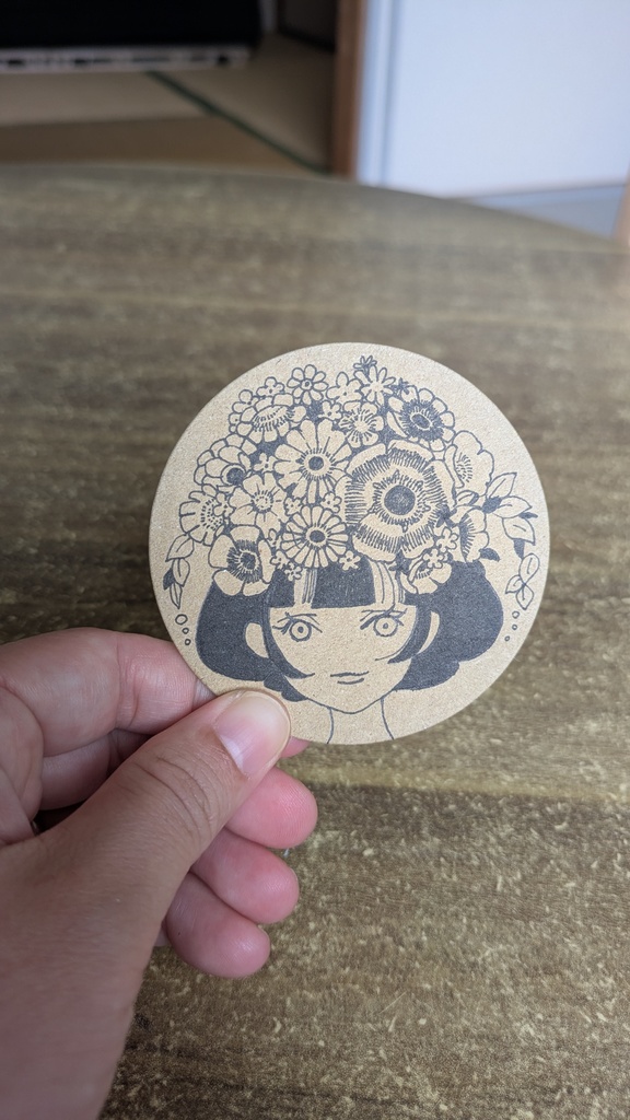 手のひらサイズのまんまるカード