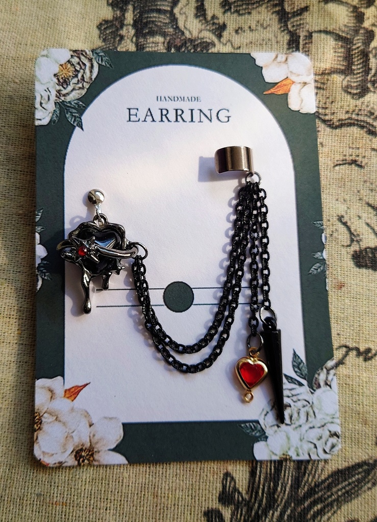 overblot Riddle motive/イヤーカフ付きイヤリング
