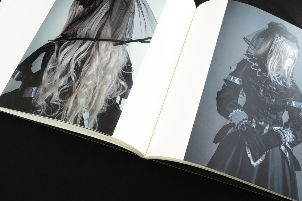 世界をまとう 図録 豪華版