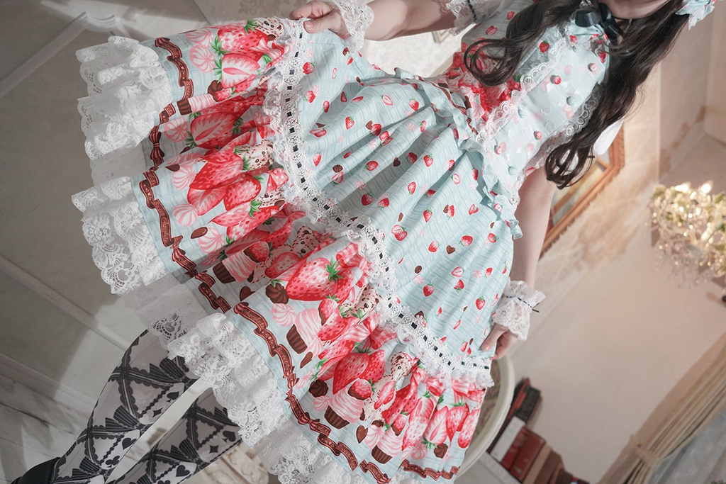 不思議の国のアリスコーディネート