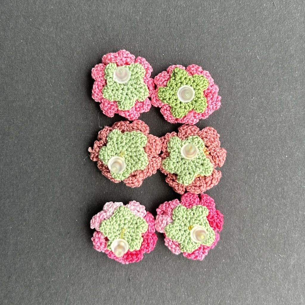 クロッシェレースのピアス(3種類の中からお好きな色をお選びできます)