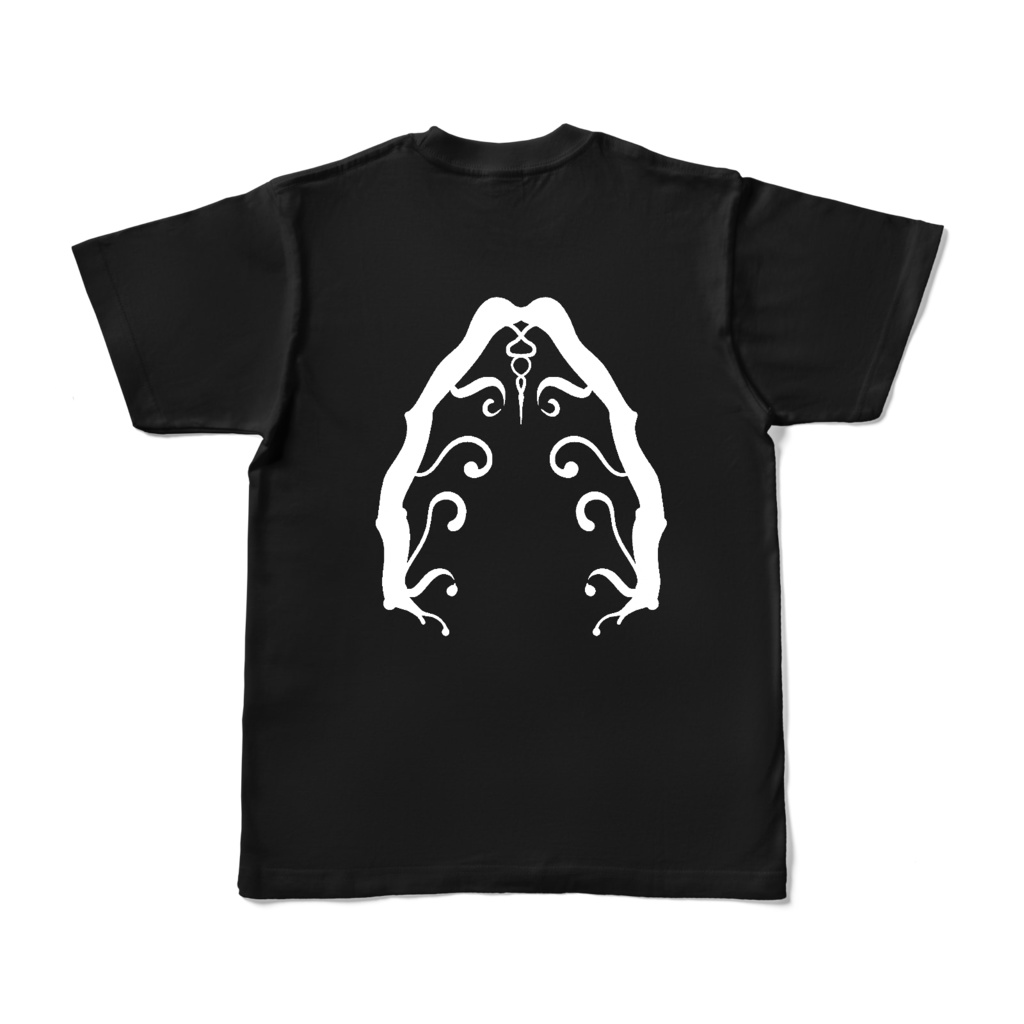 Black Dooll Tシャツ