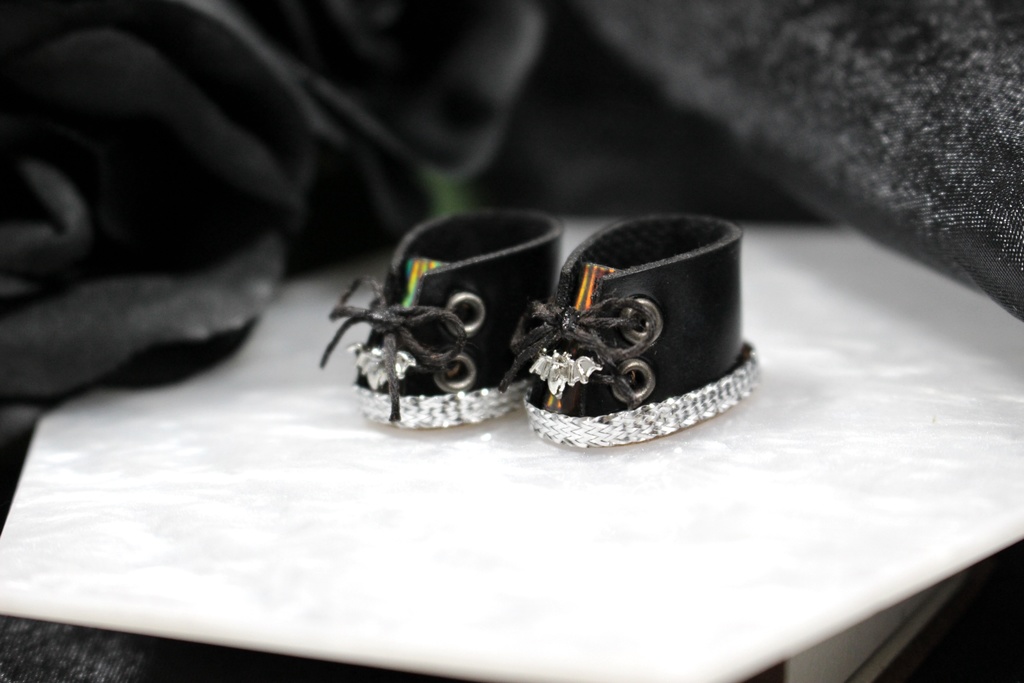 バットノワールシューズ