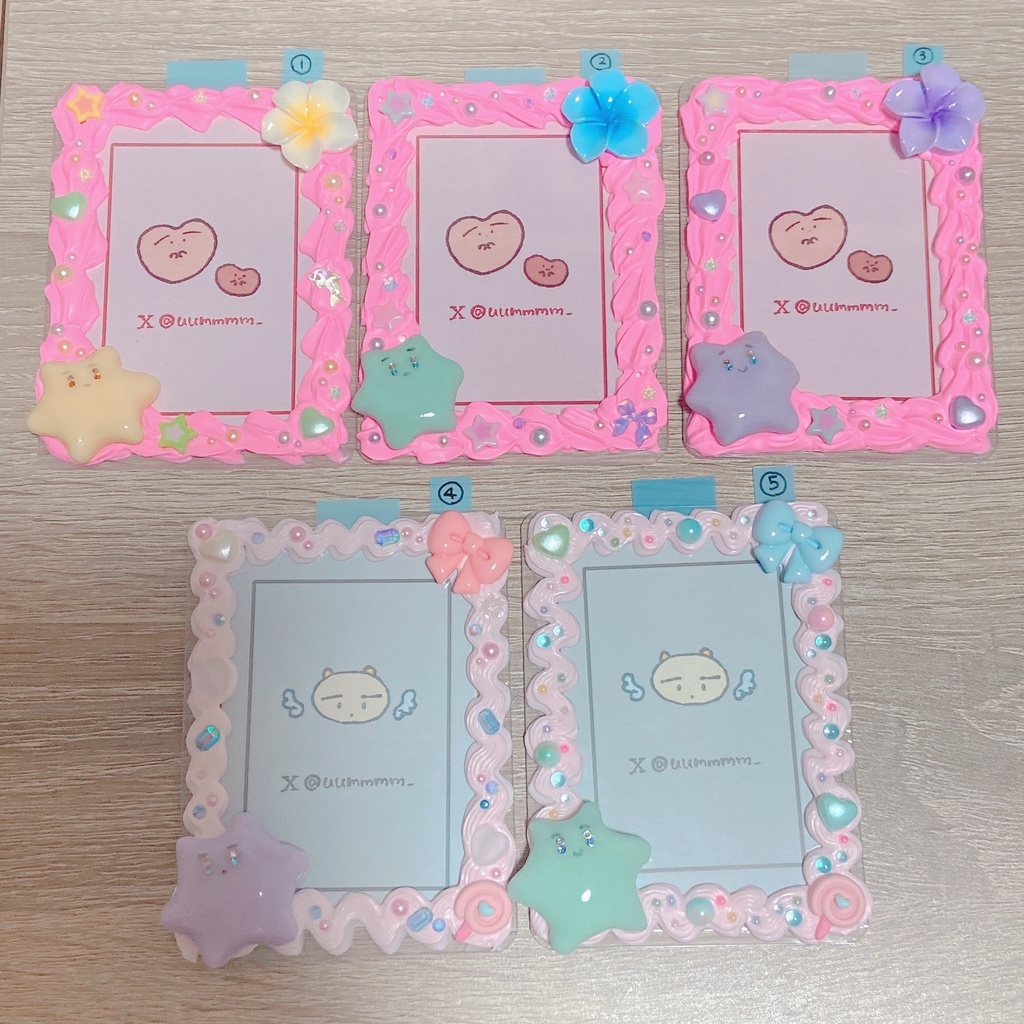トレカケース　蛍光ピンクとほんわかピンクたち