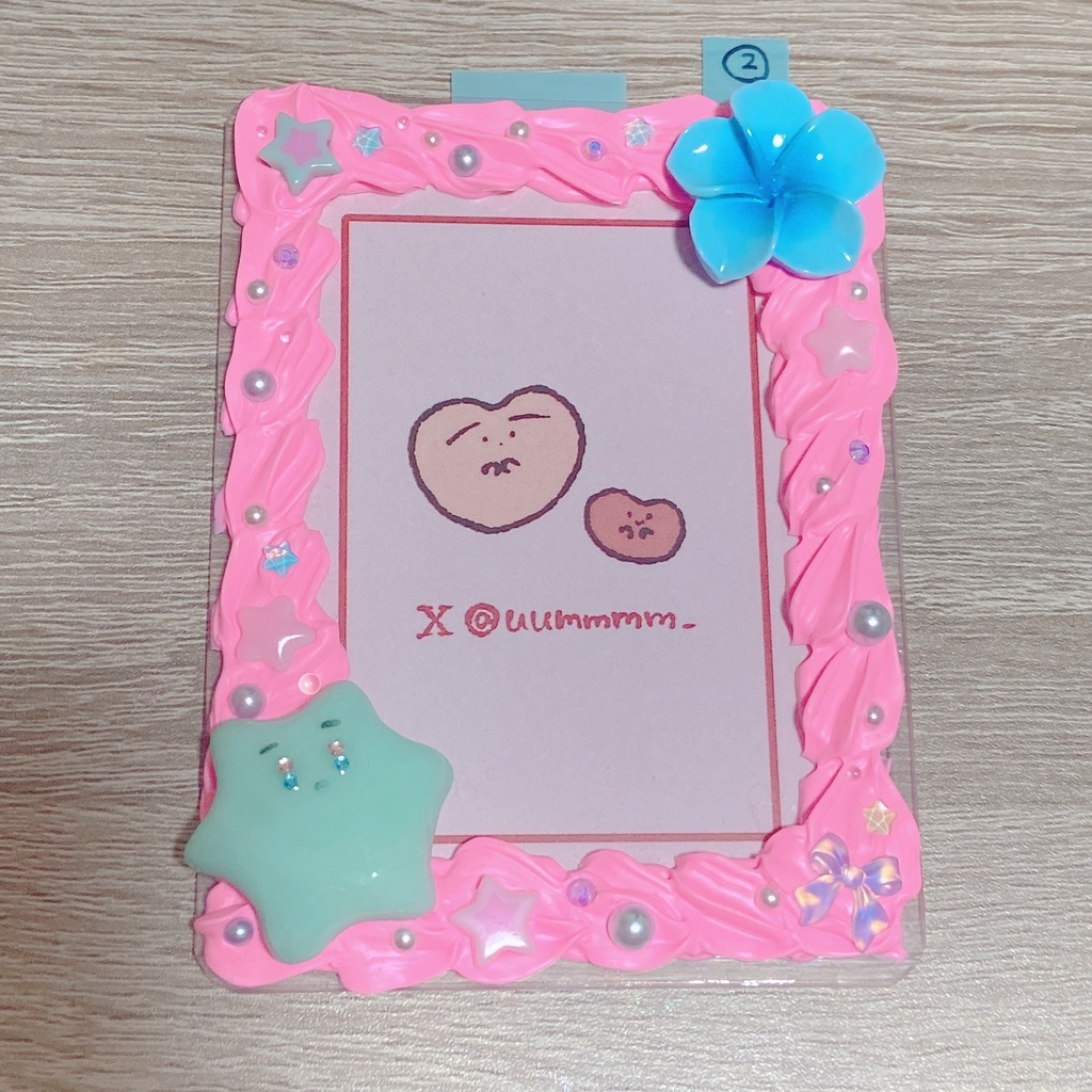 トレカケース 蛍光ピンクとほんわかピンクたち