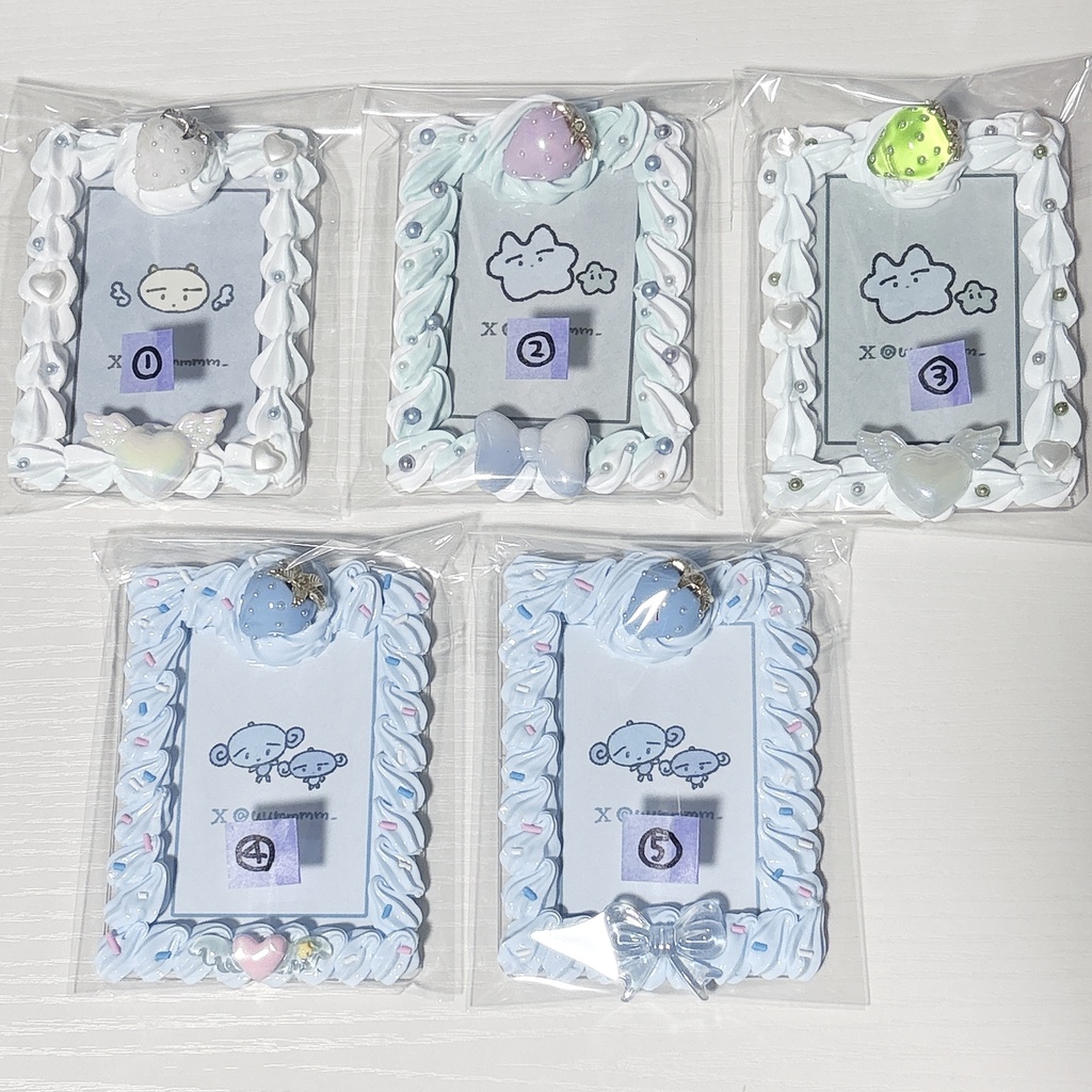 いちごのケース(グリーン、水色)