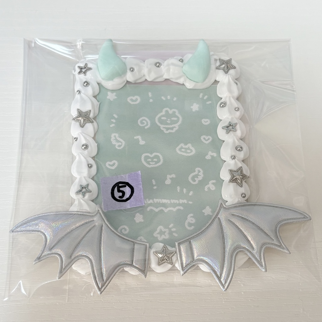 デビルケースホワイトピンク、ブルー