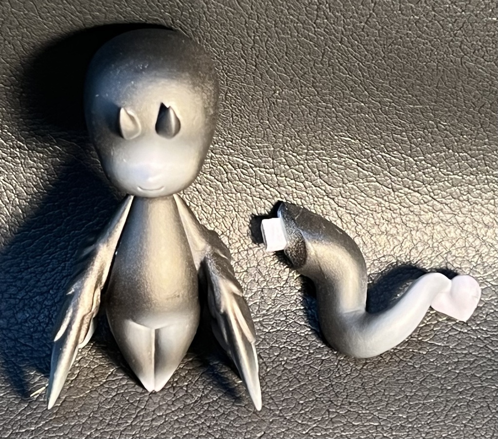 黒いアドプト(着色済み.組み立て式)