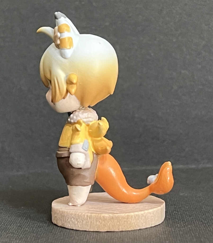 ジニアのミニフィギュア(着色済み)