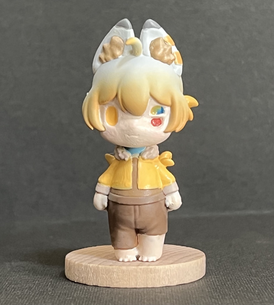 ジニアのミニフィギュア(着色済み)