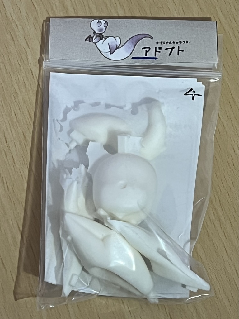 カラーのアドプトのフィギュア(キャスト.着色組み立て式)