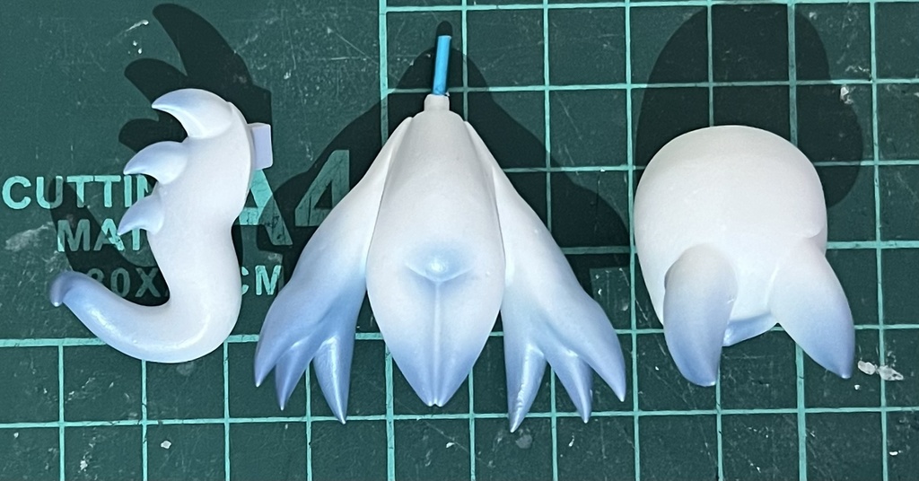 カラーアドプトのフィギュア(着色済み.組み立て式)