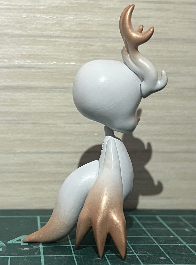 カラーアドプトのフィギュア(着色済み.組み立て式)