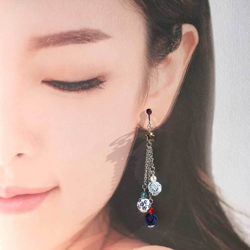 北欧風小花の白山吉光耳飾り