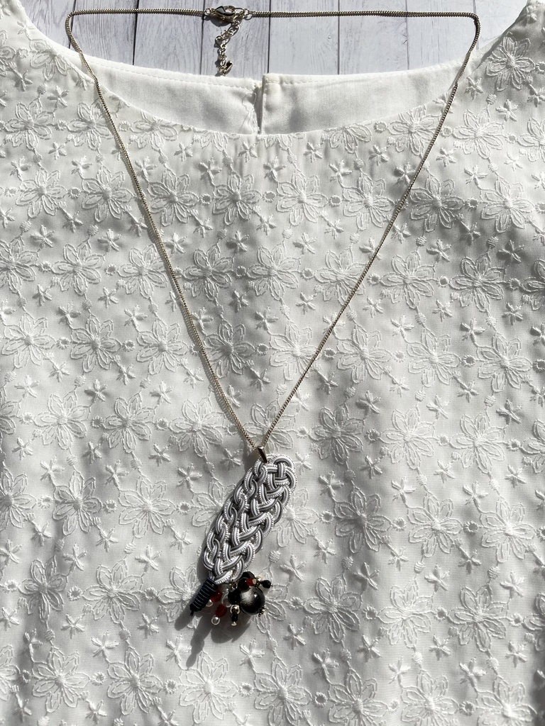 鳥太刀の約束の羽根ペンダント