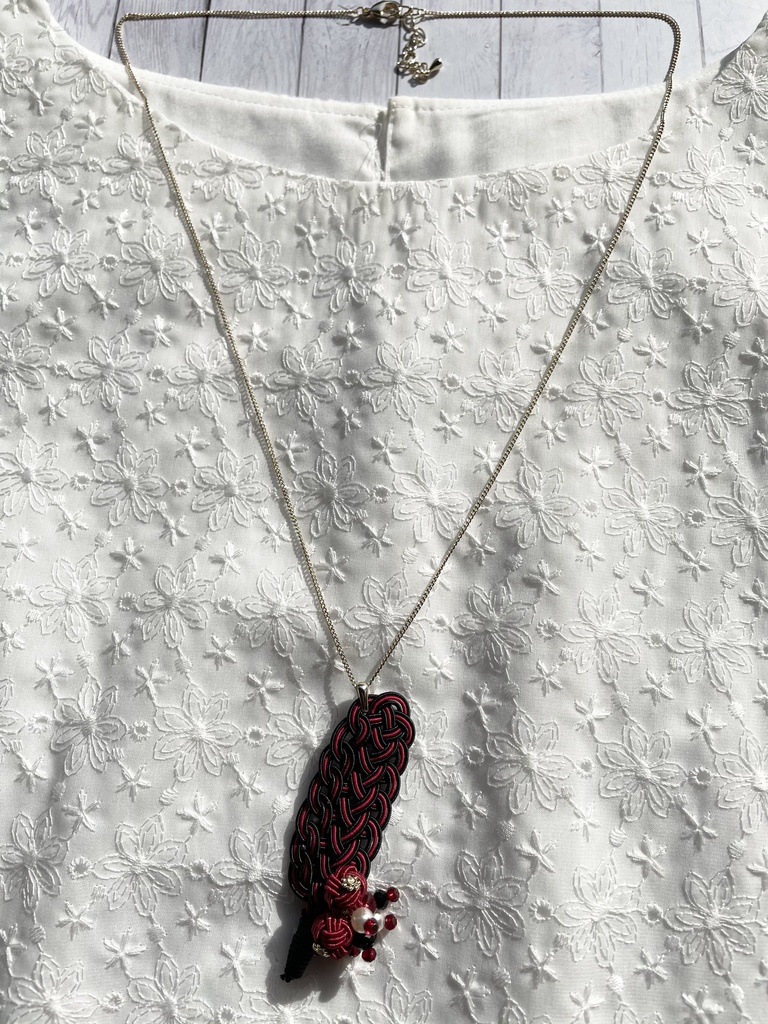 鳥太刀の約束の羽根ペンダント