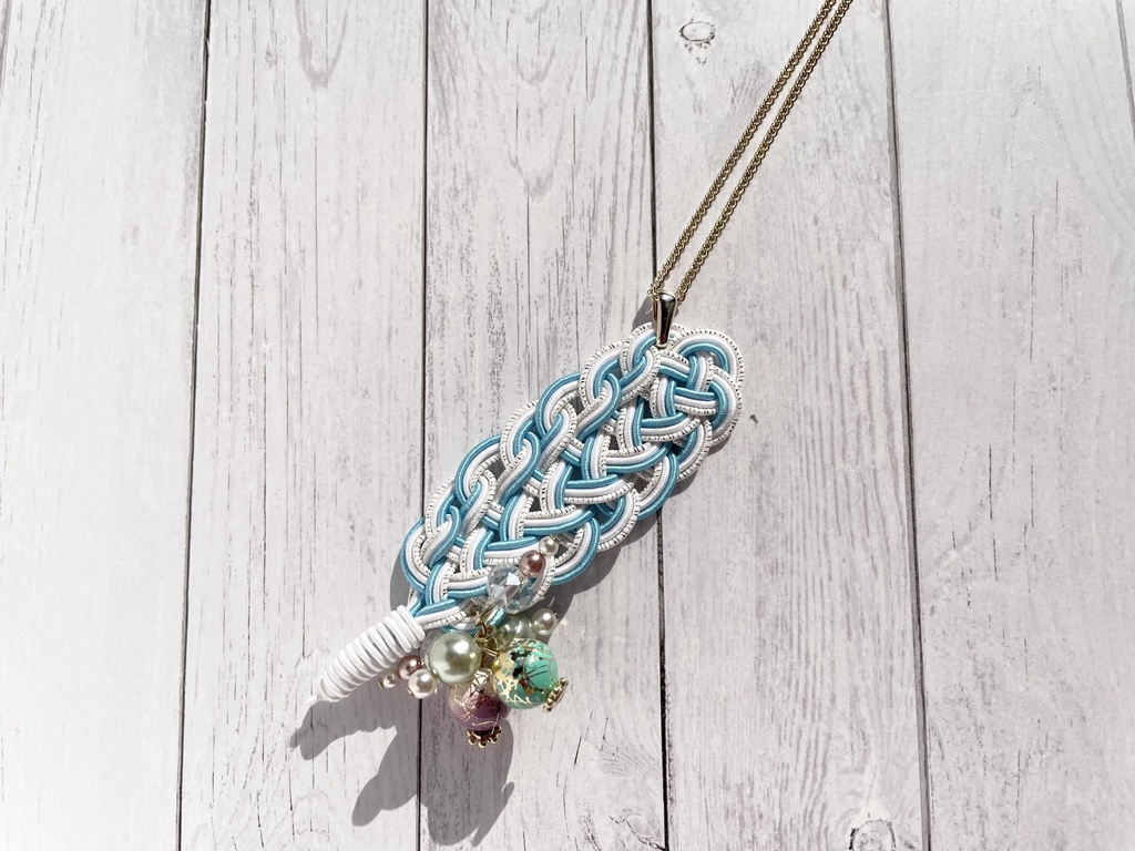 巴形薙刀の約束の羽根